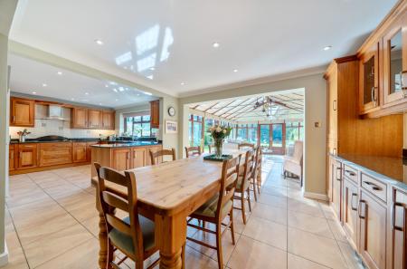 1360553-13-68dadb...