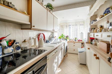 1359007-11-68dbee...