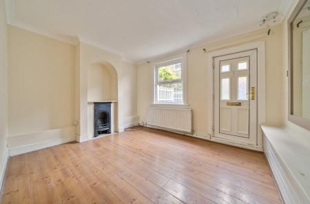 1361540-6-68de772...