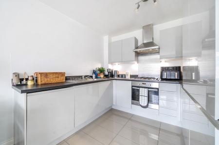 1364883-12-68e647...