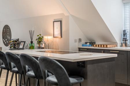 1374996-6-690dd02...