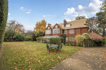 1374996-1-690dcea...