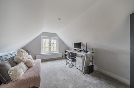 1374996-17-690dd0...