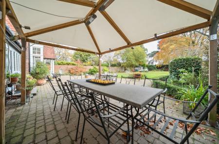 1374924-27-6909ee...