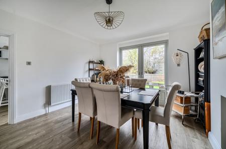 1376684-12-69132d...