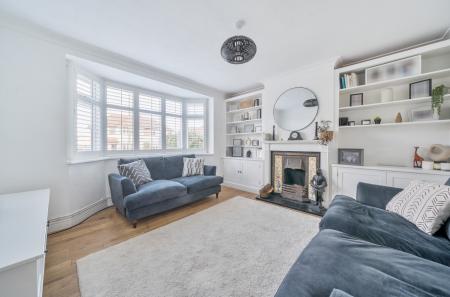 1382516-9-691b484...