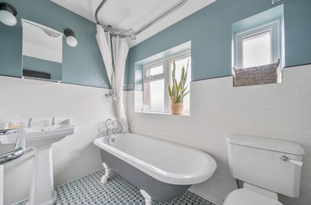 1382516-13-691b48...