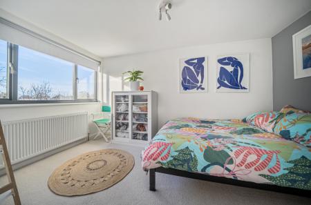 1383996-11-692715...