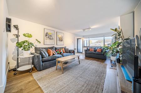 1383996-30-692716...