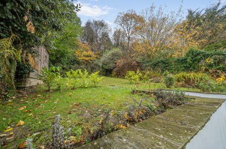 1384081-4-6931969...