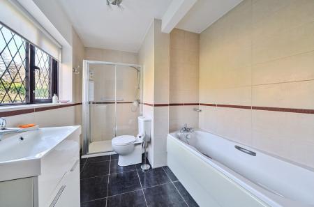 1384841-25-69455a...