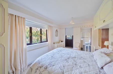 1384841-28-69455a...