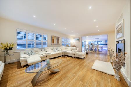 1399904-15-69692b...