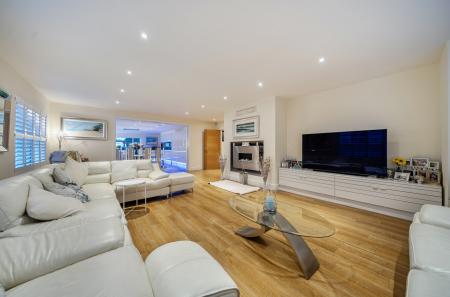 1399904-17-69692b...