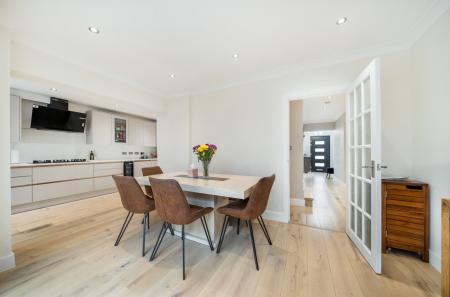 1400938-15-69711f...