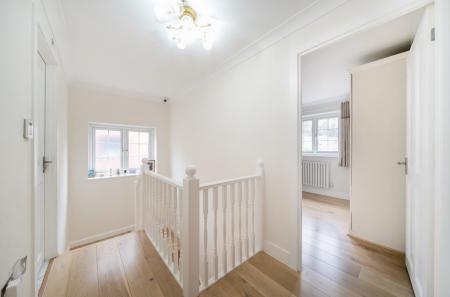 1400938-6-69711f7...