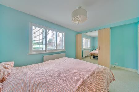 1401564-4-69724c3...