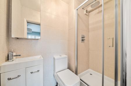 1401564-5-69724c4...