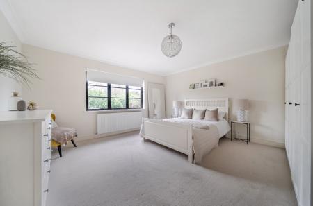 1401464-6-697205f...