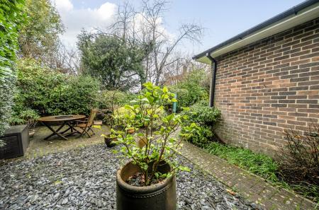 1401966-15-6978c8...