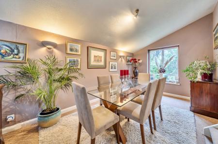 1401966-6-6978c87...