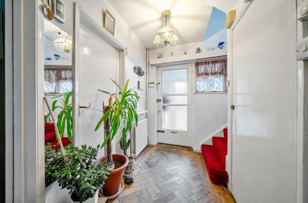 1407300-20-698244...