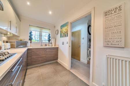 1403957-10-697caf...