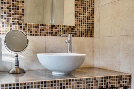 1404353-6-697b761...