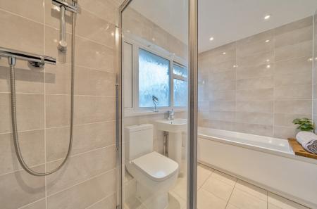 1407570-3-6984f73...