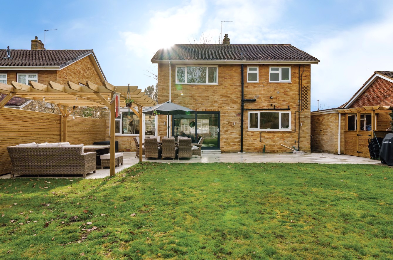 4 bedroom Detached House for sale in Orpington