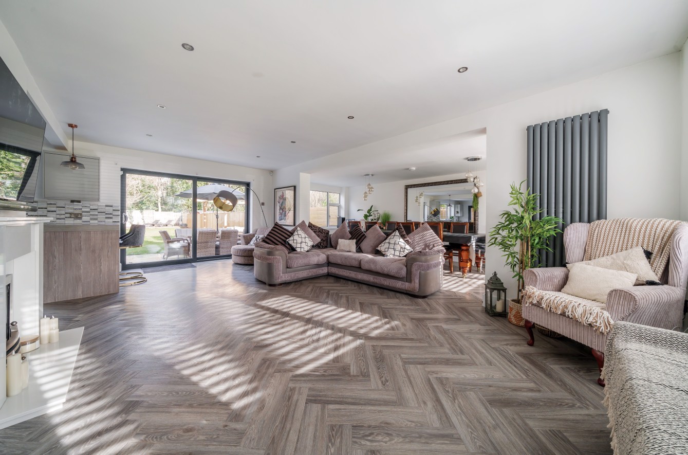 4 bedroom Detached House for sale in Orpington