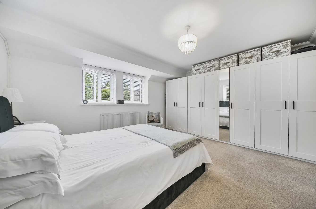 6 bedroom SemiDetached House for sale in Keston