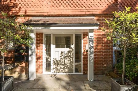 1353184-4-68c92ad...