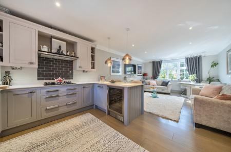 1353184-20-68c92b...