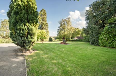 1353184-27-68c92b...