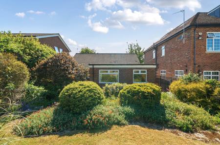 28-68235cf75733a-...