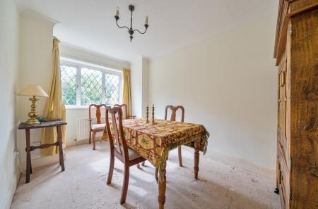 1341777-11-68af5c...