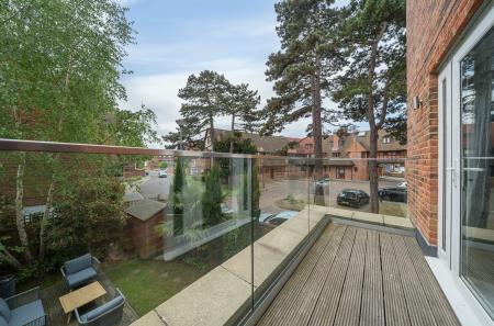 19-681c8c8c4e081-...