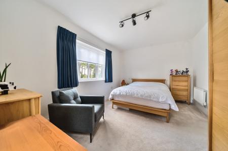 24-681c8ca878e0d-...