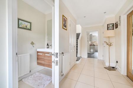 1295029-20-682e13...