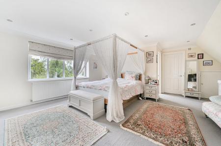 1295029-2-682e12b...