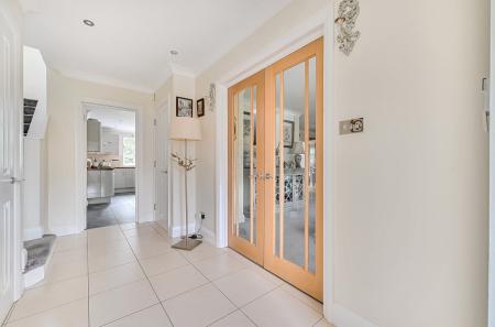 1295029-23-682e13...