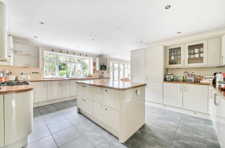 1295029-32-682e13...