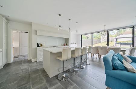 1296488-54-682e02...