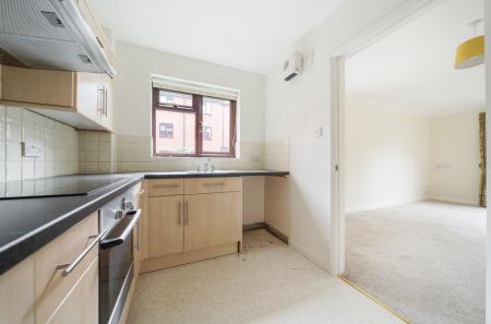 1301849-15-6835e9...