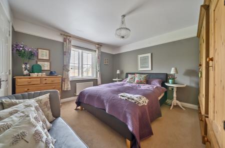 1306328-14-6852fd...