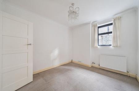 1376628-10-690b4d...