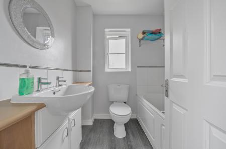 1329353-5-6888a90...