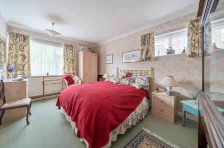 1344594-7-68b570b...