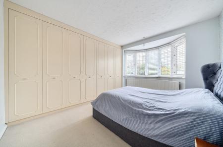 1346121-11-68b884...